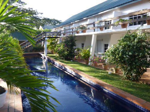 Summerland Suites Bon Accord Village ภายนอก รูปภาพ